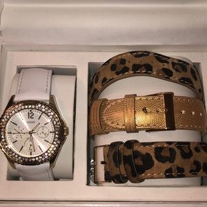 Guess watch with changeable straps